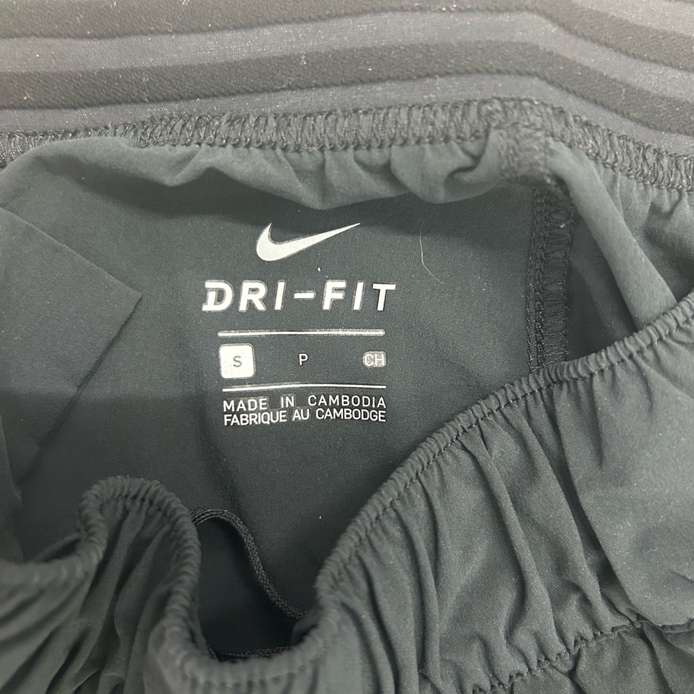 NWOT Nike Dri-Fit Women’s Elastic Waist 7/8 Length Tapered Pants Size S - Picture 3 of 6